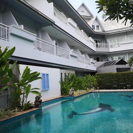 Baan Suksiri Hotel HHQ Exteriör bild