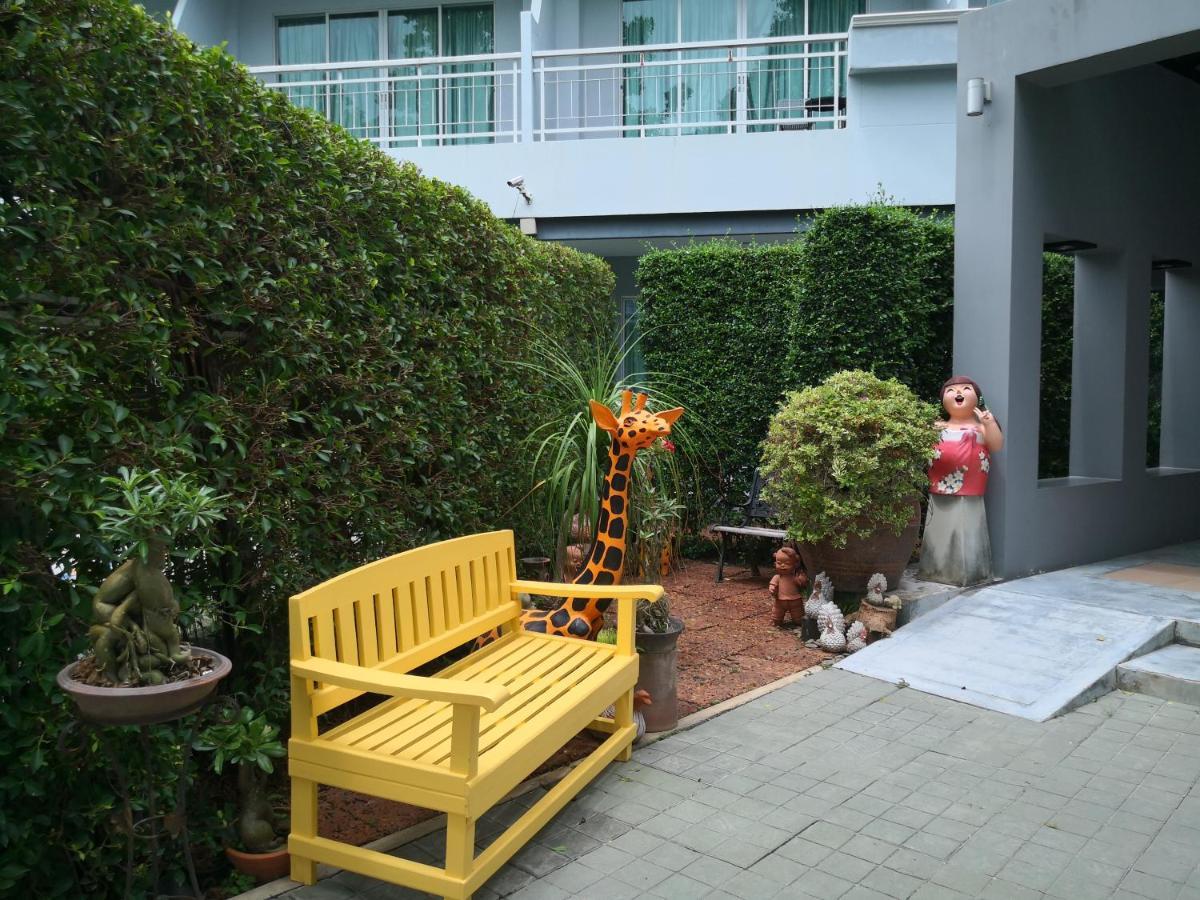 Baan Suksiri Hotel HHQ Exteriör bild