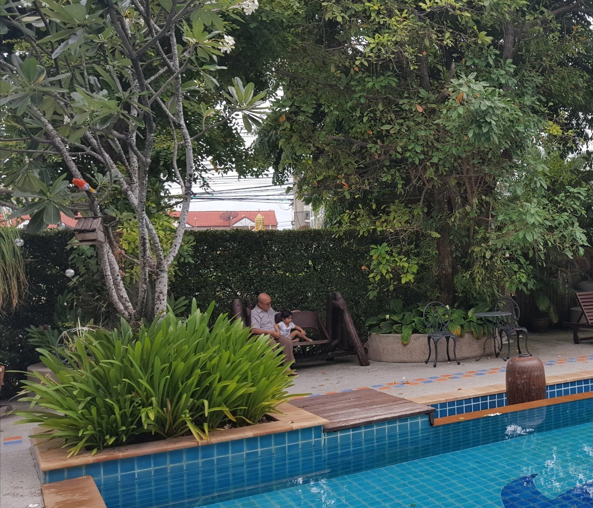 Baan Suksiri Hotel HHQ Exteriör bild