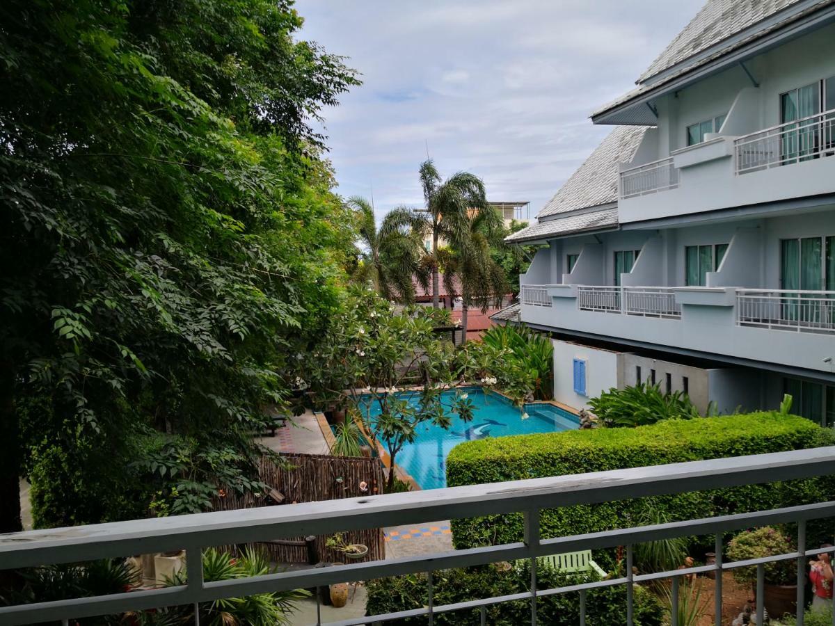 Baan Suksiri Hotel HHQ Exteriör bild